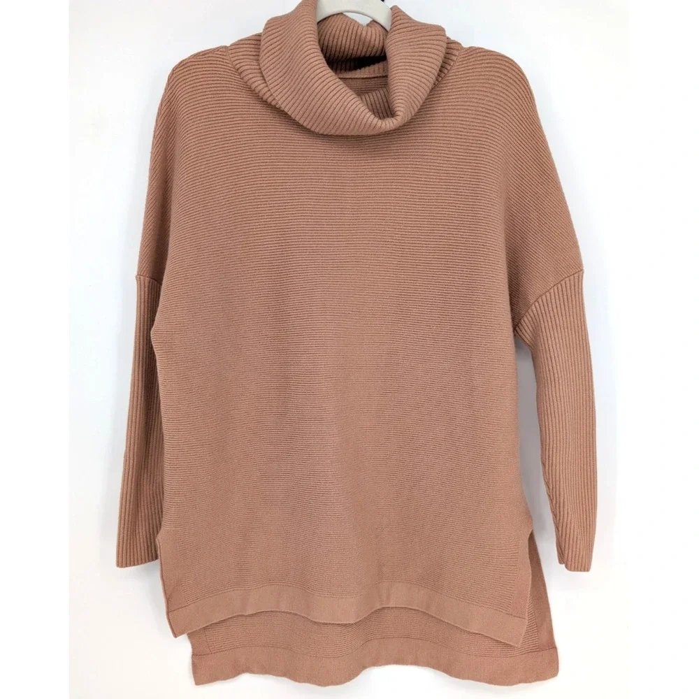 Womens Oversized‎ Turtleneck Sweater Medium Camel Asymmetric Hem Cozy Boho Chic